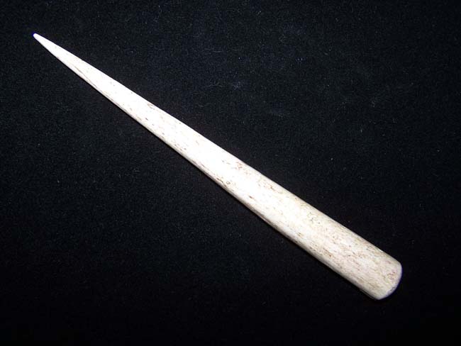 A 19th century Whalebone Fid measuring 8 1/2"